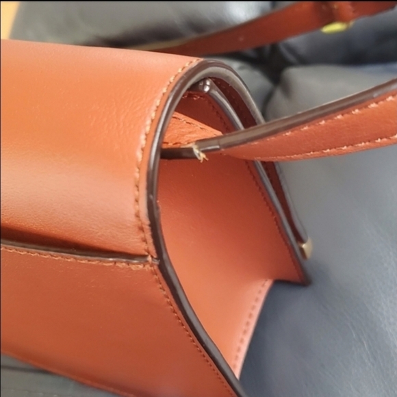 Donna Karan Orange Rust & Gold Crossbody Snap Closure Purse Shoulder Bag Casual - Picture 8 of 8